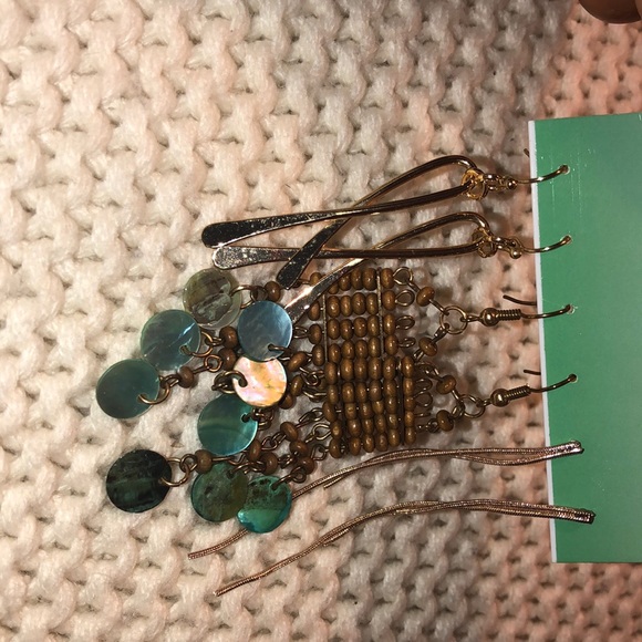 Earrings - Picture 3 of 3